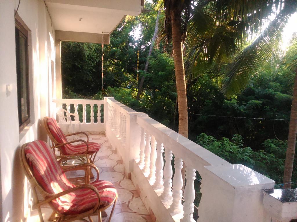 La Blanche Guest House Calangute Room photo